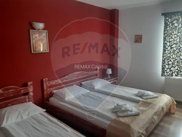 Hotel / Pensiune cu 18 camere de vânzare in Moieciu, Brasov - 27