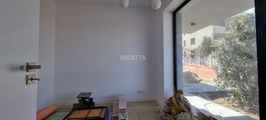 Vila Lux cu vedere la LAGUNA ALBASTRA - 32