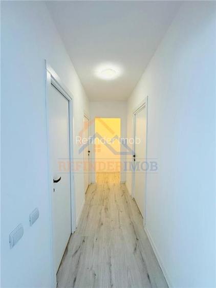 Apartament de vanzare cu 3 camere, zona Titan - Piata Minis - 9