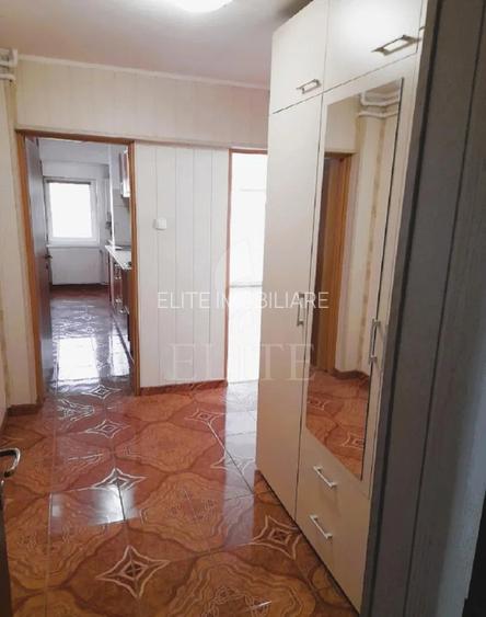Apartament o camera în zona PIATA CIPARIU - 4