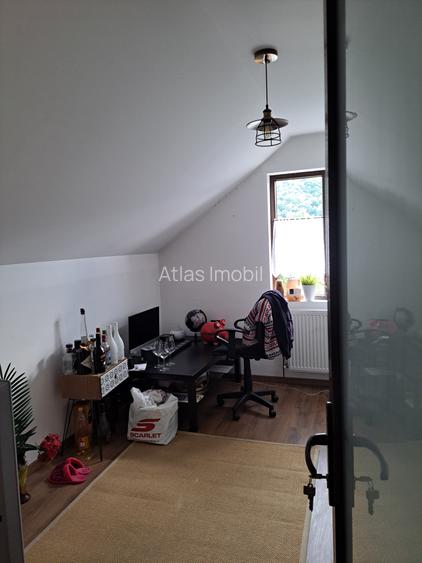 VILA IN REGIM DE INALTIME PARTER SI ETAJ ULTRAFINISATA PE 19 ARI TEREN - 32