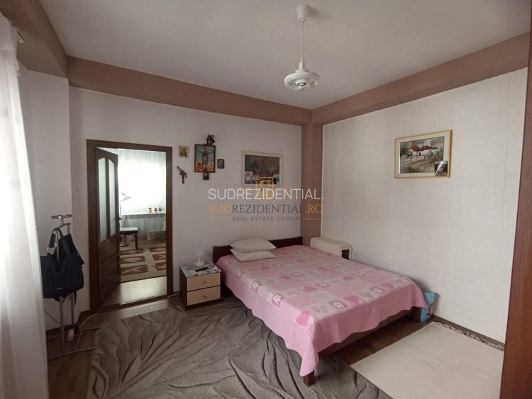 Casa spatioasa cu 7 camere, zona Bd. Brancoveanu, acces facil metrou - 4