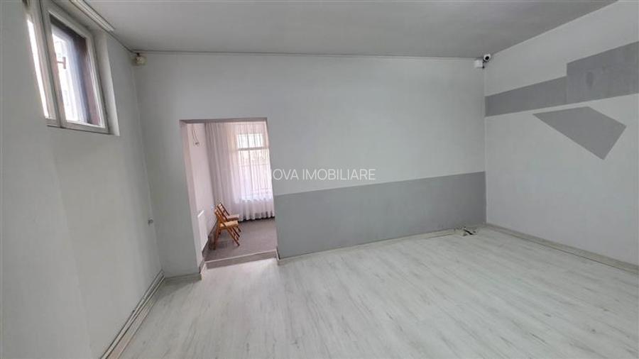 Zona Vlahuta - spatiu comercial - 11