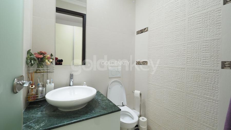 Vilă impresionantă pe un singur nivel | piscina | 2 garaje - 9