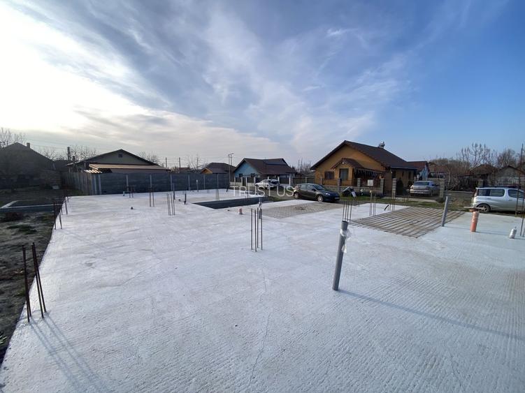 COMISION 0%, Duplex 200 mp, Teren 704 mp, Utilitati , Utvin, Centru - 5