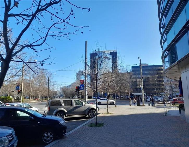 METROU TIMPURI NOI, NERVA TRAIAN, FOISORULUI 42 MP, ETAJ 4/8 BLOC 1993 - 11