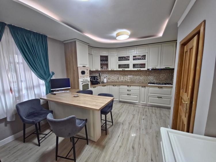 Vilă unică de vânzare piscina  zona Stadion - 18