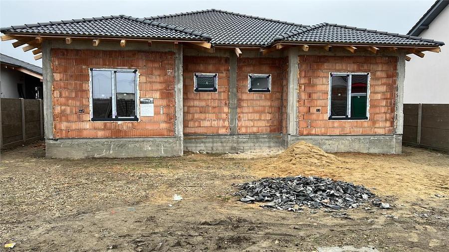 Duplex spatios - zona populata - toate utilitatile. - 2