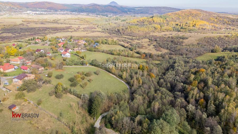 Teren intravilan în Zărnești, zona Tohanita, cu pădurice și parau curg - 3