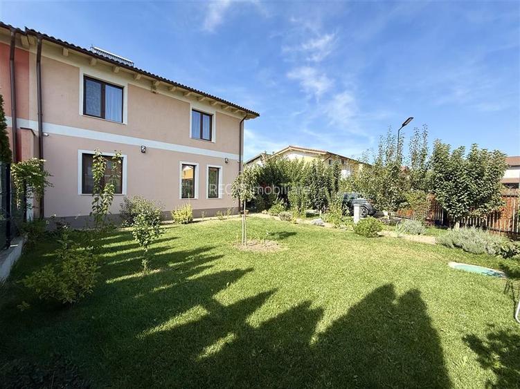 Vila tip Duplex, Curte proprie, Sanpetru Brasov - 2