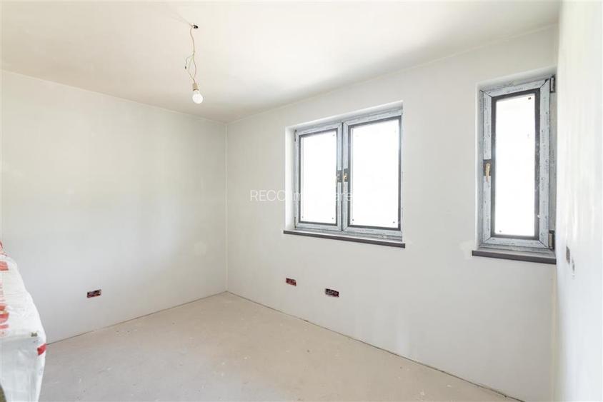 Casa cu living+3 camere cu panorama si teren mare pe Sofiei - 23