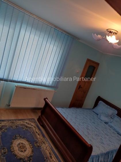 casa / vila Gavana 3  , mobilata / utilata , finisaje clasice ! - 11