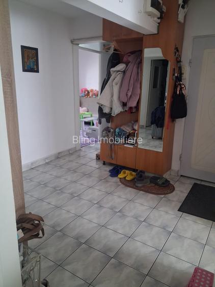 Apartament cu 4 camere, 90 mp, decomandat, etaj intermediar, Zona Dambovitei - 5