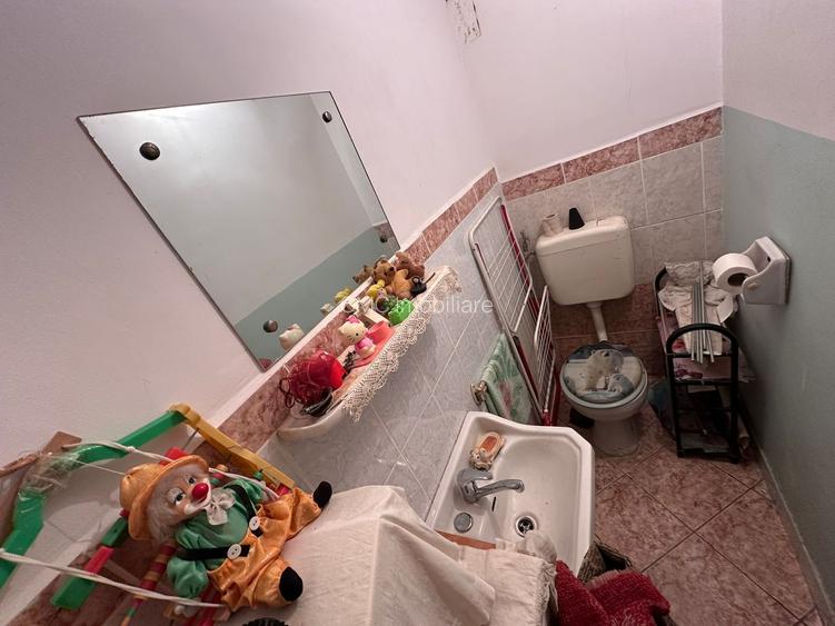 De vanzare apartament 3 camere 2 bai zona Crangasi - 8