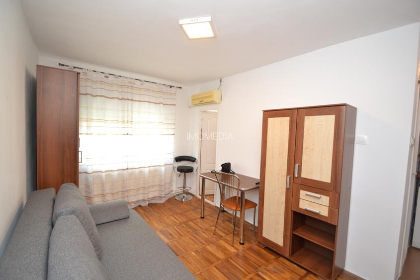 garsoniera, zona Lipovei, la 15 minute de mers pe jos la Iulius Town - 2