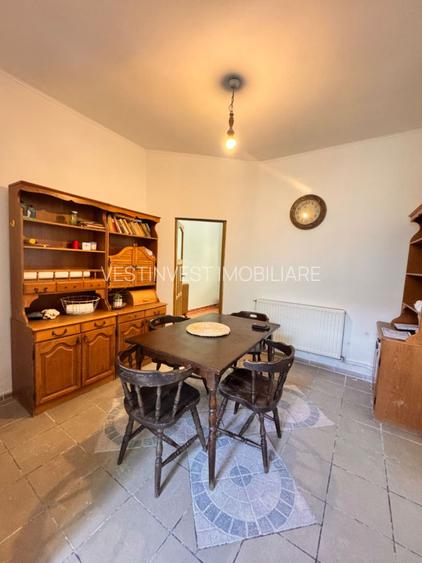 Apartament spațios la curte comună – zonă centrală, Oradea - 10
