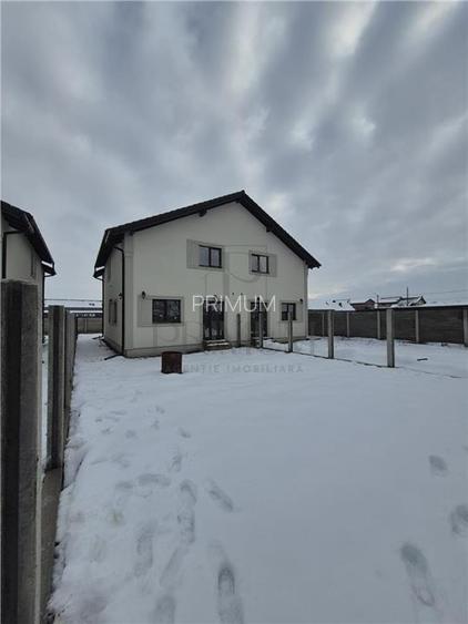 Duplex zona excelenta - finisaje la alegere - spatii generoase - 3