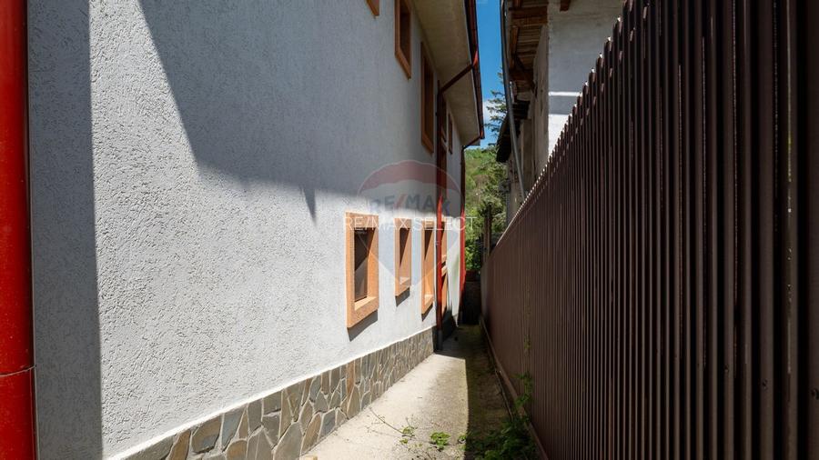 Oferta - vanzare pensiune 10 camere si casa de vacanta, Slanic Prahova - 34