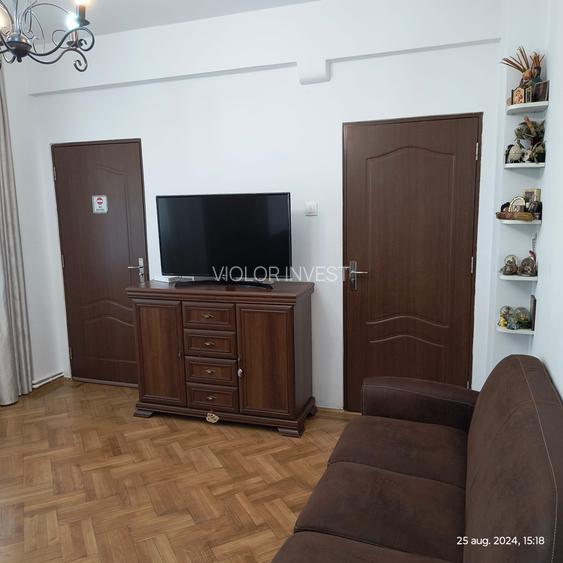 Mosilor, Central, apart 3 cam et 3 - 12