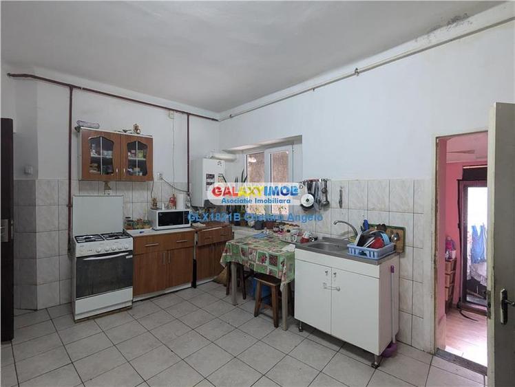 Calea Calarasilor,tot etaj 1  1, supr.util 200 mp,garaj,curte,pod inal - 5