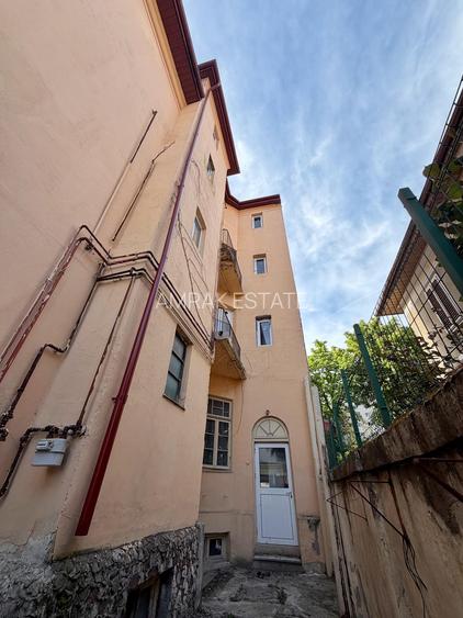 Investitie in Dorobanti - Vila cu balcoane frantuzesti - Structura din beton - 9