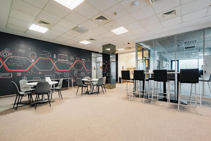 Maestro Business Center