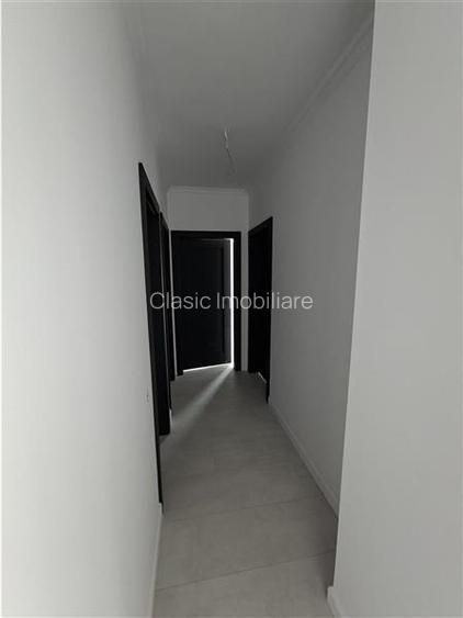 Vanzare apartament 4 camere de LUX bloc nou zona VIVO Floresti - 9
