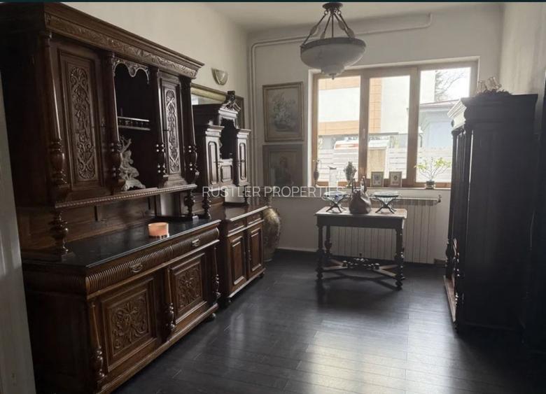 Vila cu personalitate - 6 camere in Cotroceni  - 4