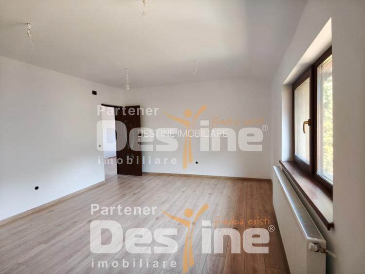 Vilă spațioasă de vânzare în Săcele – zona Bunloc, priveliște superbă - 4