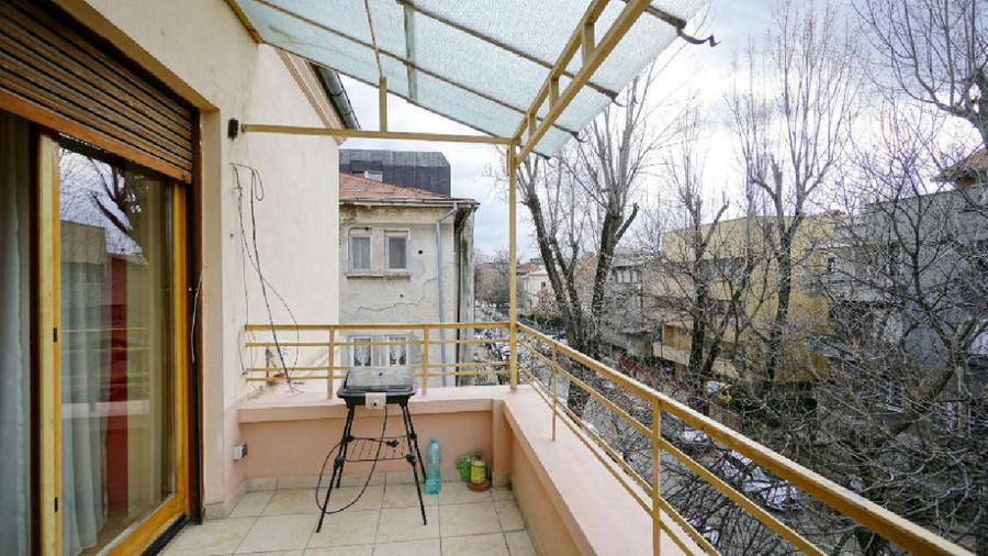 APARTAMENT IN VILA NEOROMANEASCA ZONA CAPITALE / DOROBANTI