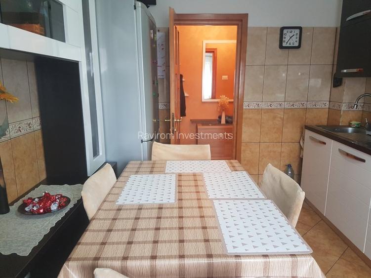 Apartament doua camere semidecomandat, etaj trei renovat bucatarie mare, mobilat - 6