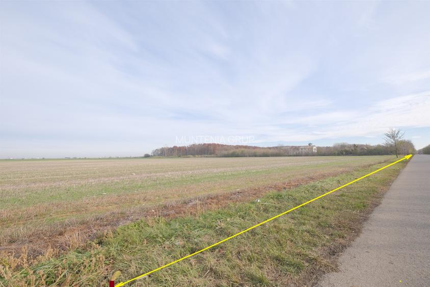 Ocazie ! GHERGHITA - nodul A3, 27 Ha. teren compact cu P.U.Z. aprobat - 4