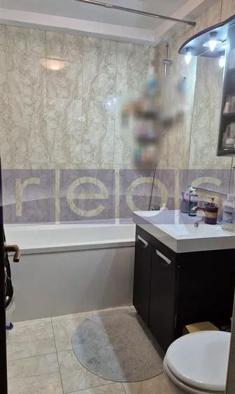 DE VANZARE 3 CAMERE 2 BAI - GHENCEA - METROU - PARCARE - 7