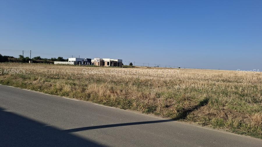 Ciutaci - Salciei, 800 mp, deschidere 40 m, drum 11 m, langa vile in constructie - 33