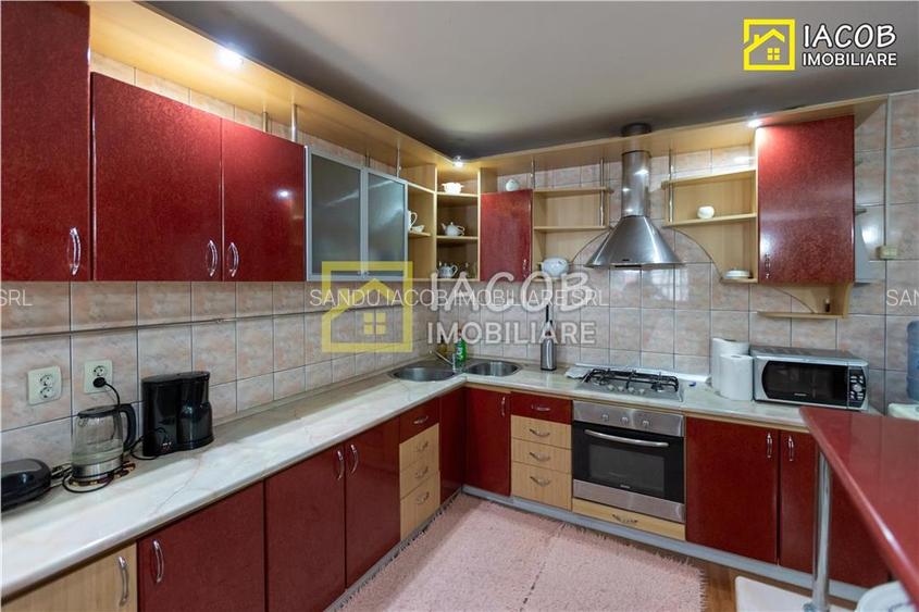 Casa S+P+1+M in localitatea Savinesti, jud. Neamt - 16