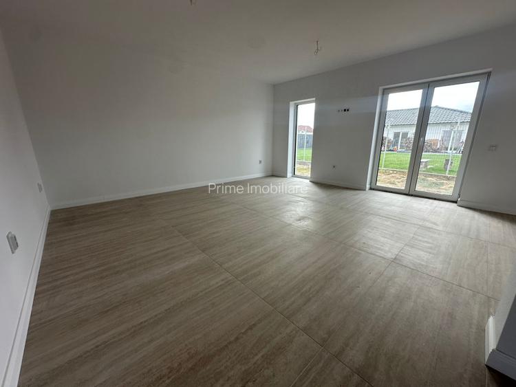 Casa Duplex 107 mp, 4 camere| teren 370  mp| zona Sebeș - 2