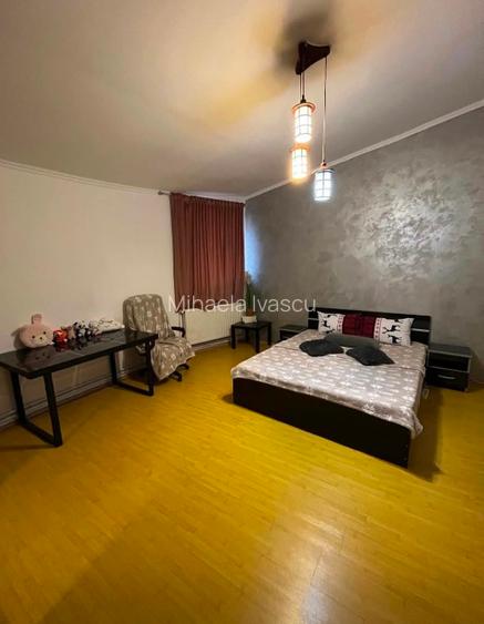  Apartament  4 camere +curte+loc de parcare - 3