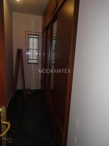 Bloc tip boutique, constr. 2000, parcare subterana si 2 intrari - 19