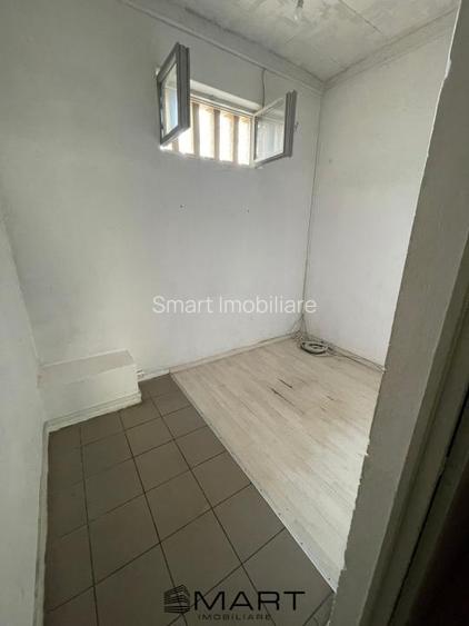 Spatiu comercial 4 camere zona Turnisor  - 3