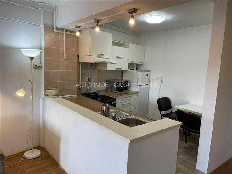 Apartament - 2 camere - Centru - 4