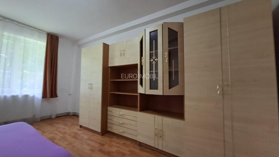 De inchiriat apartament 2 cam, Tg. Mures, 7 Noiembrie Zona UMF - 2