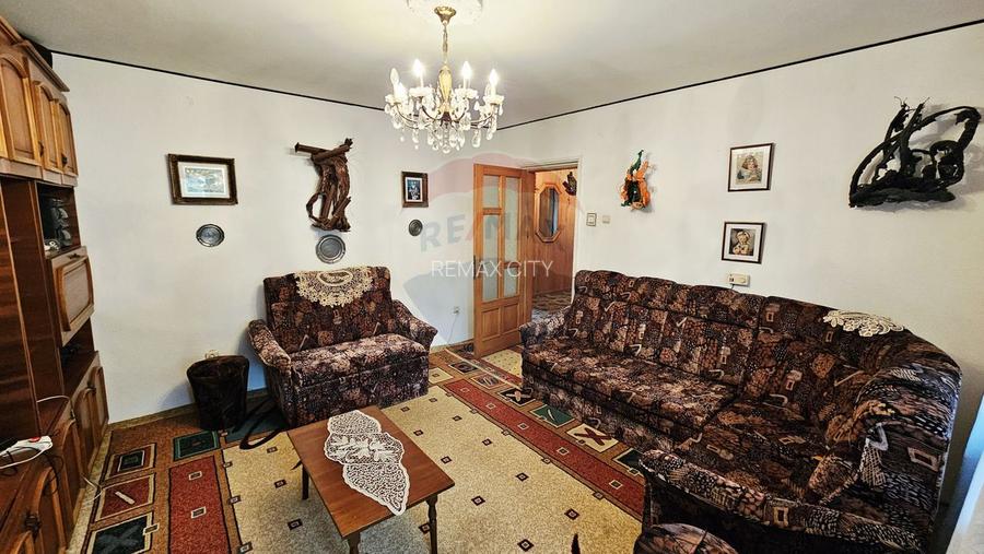 Apartament cu 4 camere de vânzare în zona Maratei - 2