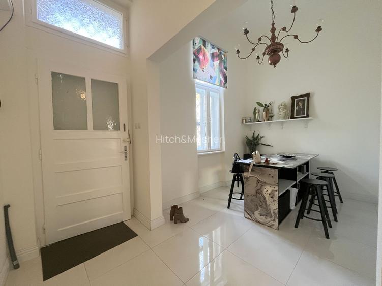 Apartament de închiriat în clădire monument istoric – Piața Maria, - 16