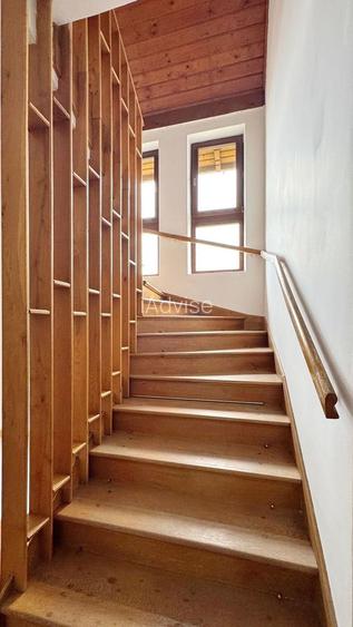 VILA  SPATIOASA IN CENTRUL VECHI - 6