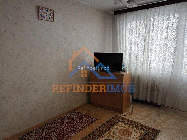 3 camere Rahova etaj 1, loc parcare, reabilitat - 2