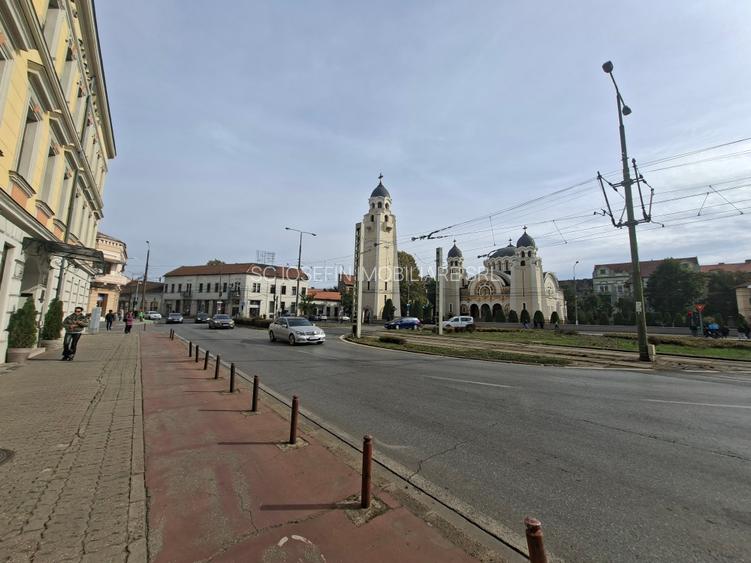 Piata Sinaia, Spatiu pentru diverse activitati - 17