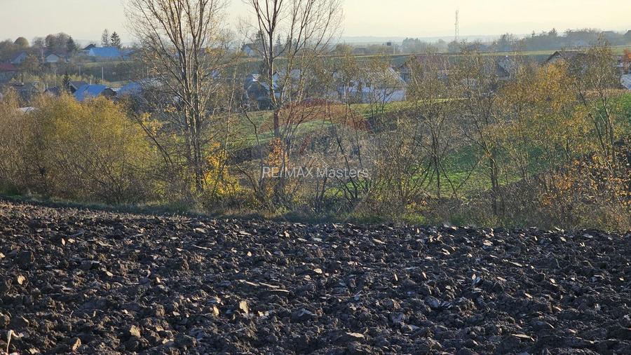 Teren extravilan 6,100mp Stroiesti / Soseaua DN17, Suceava - 16