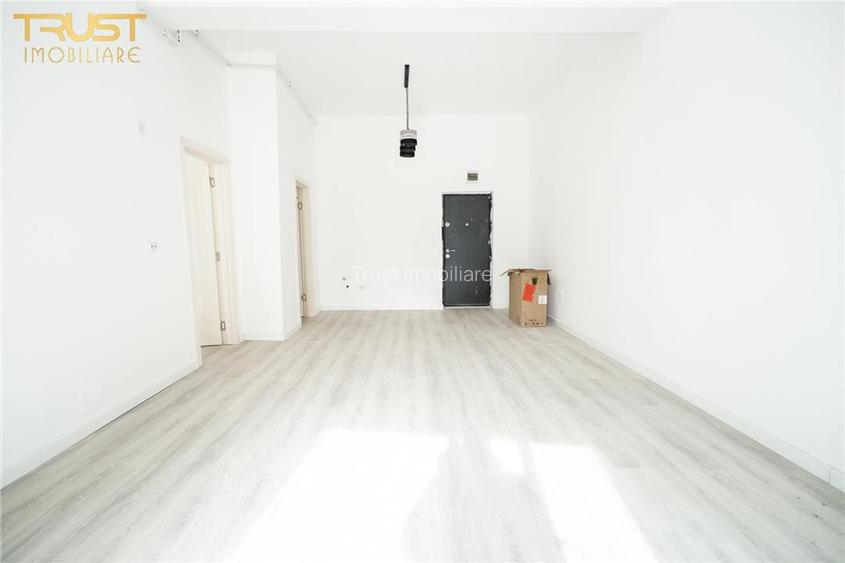 2 camere l Curte interioara l Str.Lombului l Parcare - 4