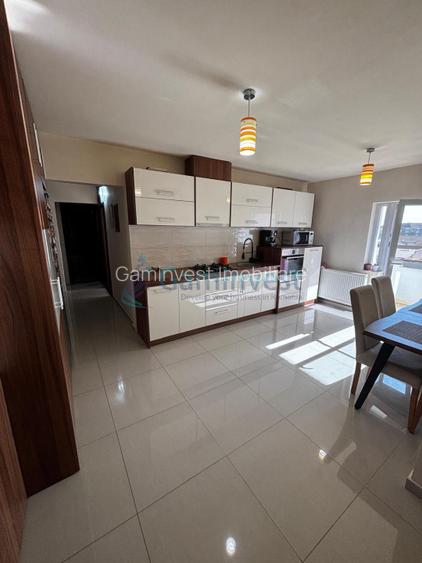 Apartament cu 3 camere de inchiriat in Oradea, zona Rogerius - 9