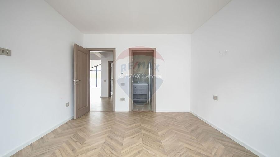 Comision 0 %! Casă cu 4 camere de vânzare în zona Stupini! - 13